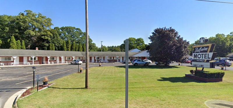 Bel-Aire Motel (Belaire Motel) - From Web Listing (newer photo)